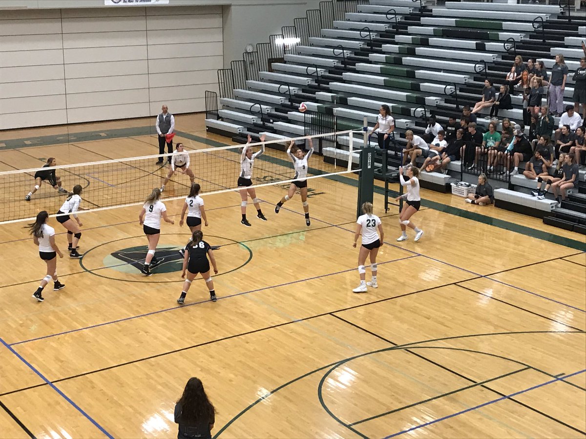 BVSWPrincipal's tweet photo. Great win on senior night for Varsity Volleyball over Shawnee Mission South 3-1! Thank you seniors! #swpride https://t.co/JtsaoQxDJe