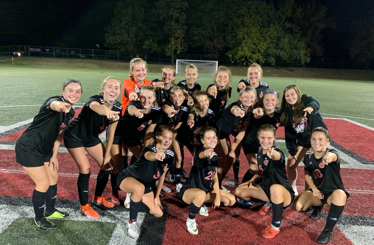 WBravesSoccer's tweet photo. 2019 CHL Champions! https://t.co/BKDUoEVO3v