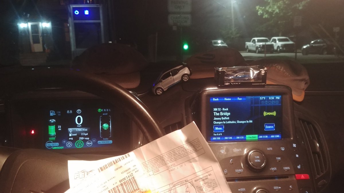 AmazingChevVolt's tweet photo. @emc_hp @NateOct5 @28delayslater @B_McBeardface @bobbyllew @aminorjourney @LeilaniMunter @co76135078 EDITORS NOTE/
Happy #GMVoltec Birthday, @NateOct5!
A Little History On Your Used 2013 @GM #ChevyVolt
#EREV, #ExtendedRangeElectricVehicle From Back When World Was Coming Out Of Great Resession!

Dan Neil, WSJ
10.29.2010
"Chevy Volt A Win For The Home Team"
https://t.co/zfr5RmVJkN https://t.co/t6O3Js7B3H