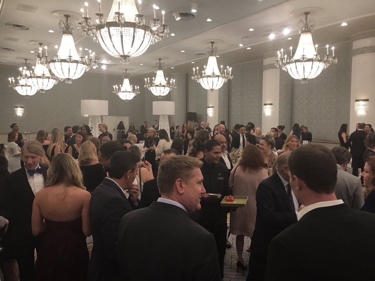 meetingstoday's tweet photo. Having a wonderful time at NorCal PCMA’s BAMMIES awards! #pcmancc #eventprofs #meetingprofs https://t.co/Mkk8gKZNqu