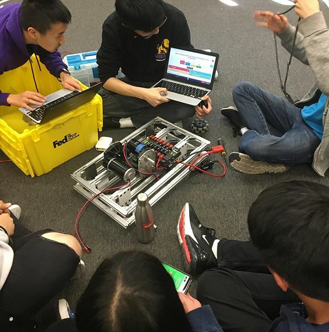 Happy Thursday! It’s almost friday, but seriously things are still going on! We had a fun time playing Kahoot! games about safety and previous competitions, and also finished up chain systems for tote robot! #omgrobots #frc4669 #firstroboticscalifornia ift.tt/2B3W0rj