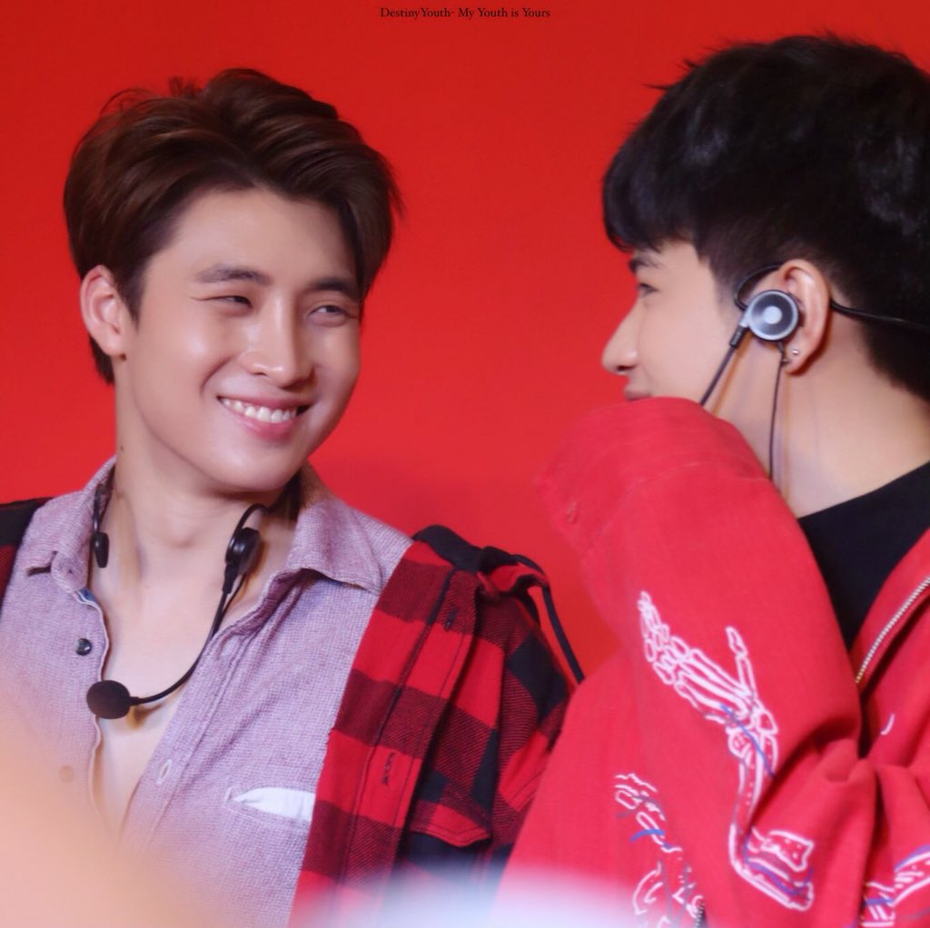 mpelaann2's tweet photo. 190601 TaoKaenoixrwsentosaxqetour

Cr: logo 
#2wish1stAnniversaryxChameDay3 https://t.co/kponIsMK3G