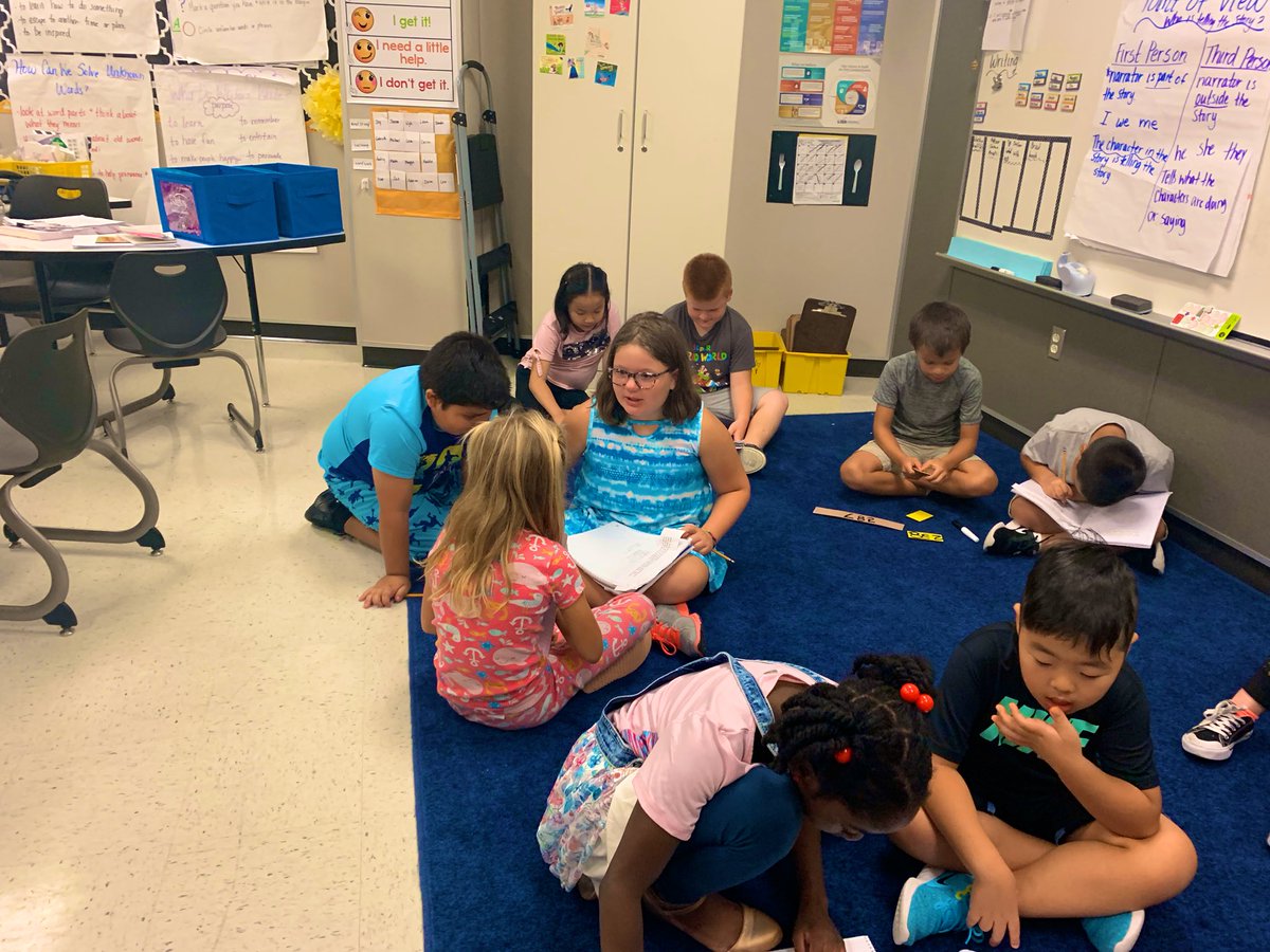 Ss using accountable talk sentence stems to discuss their IPS strategies and justify their answers. #cameypride