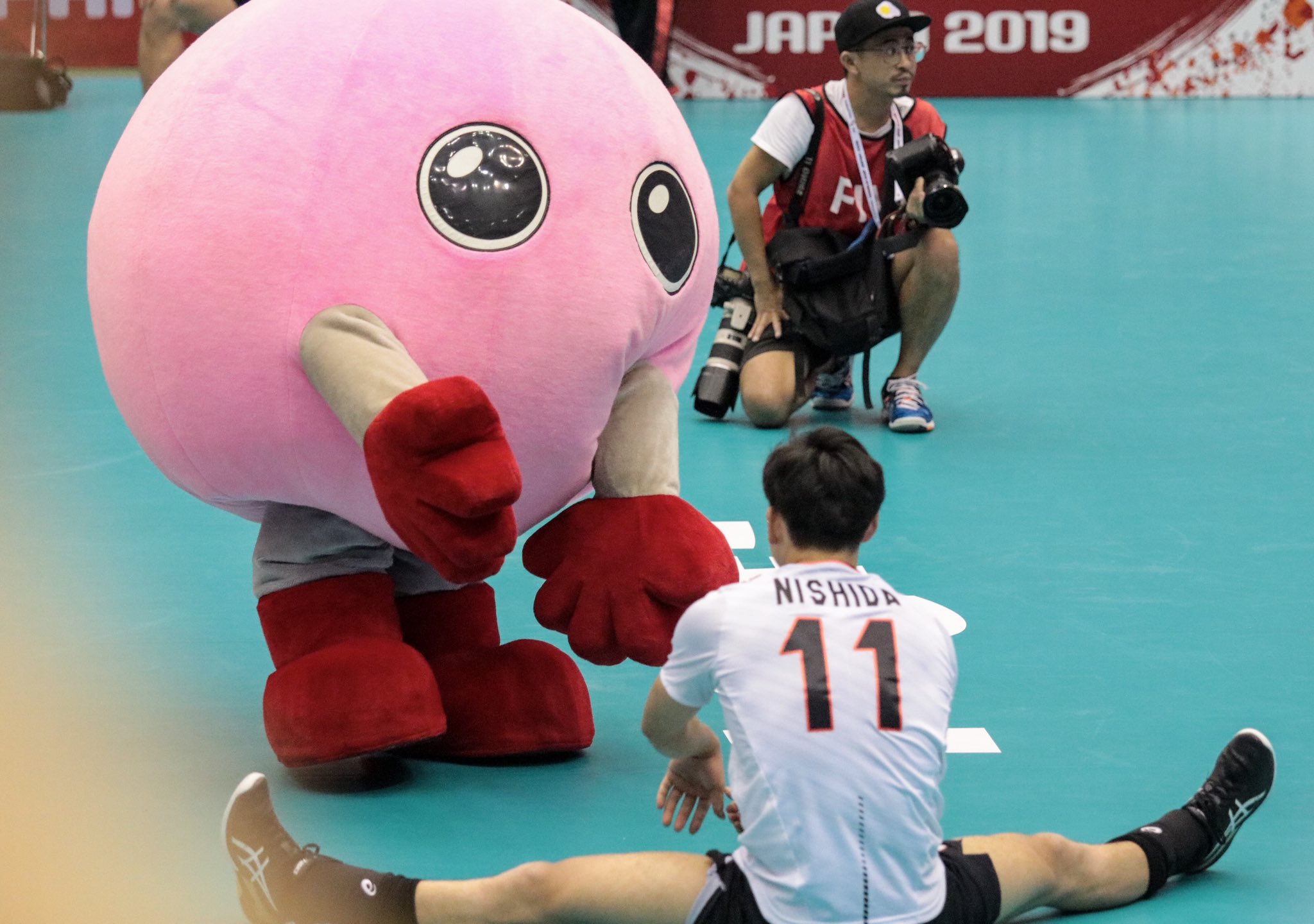 Mona Sur Twitter 手を差し伸べるバボちゃん タッチする西田くん 両手を広げるバボちゃん ハグする西田くん 西田有志 選手 龍神nippon ワールドカップバレー ワールドカップバレー19 Vリーグはバレーだよ ジェイテクトstings 19 10 Mona Sur Twitter 手を差し伸べるバボちゃん タッチする西田くん 両手を広げるバボちゃん ハグする西田くん 西田有志 選手 龍神nippon ワールドカップバレー ワールドカップバレー19 Vリーグはバレーだよ ジェイテクトstings 19 10