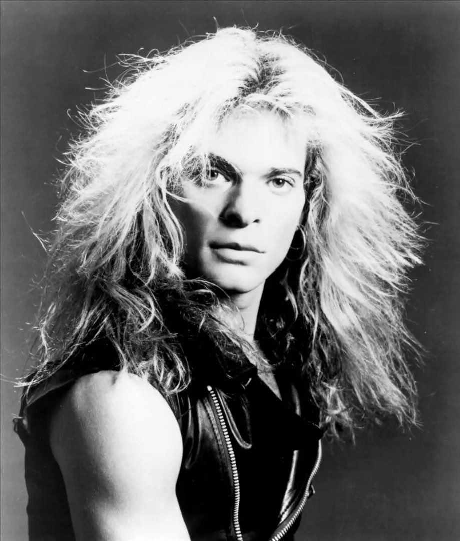 He invented the glamour shot. Happy Birthday, David Lee Roth. 
