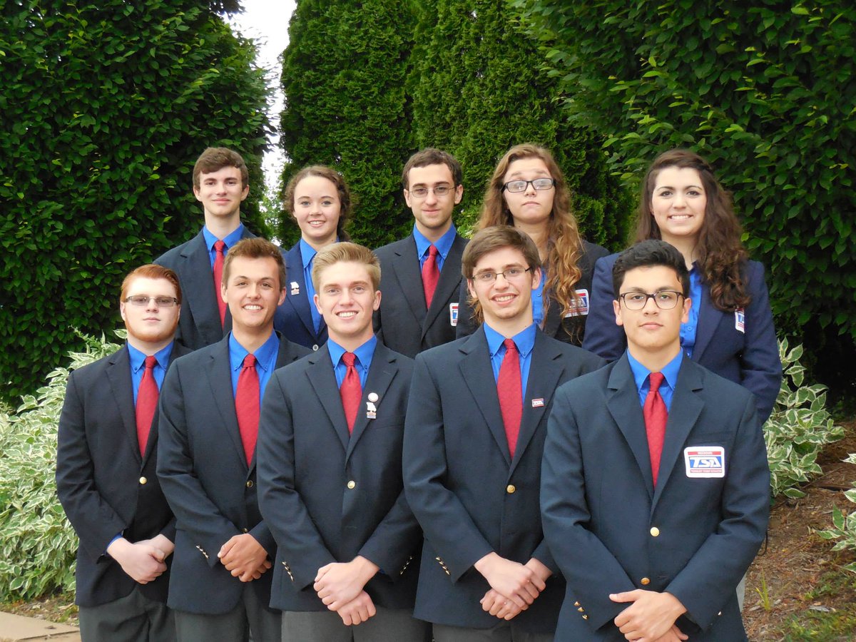 MissouriTSA's tweet photo. It's National TSA Week this week! Here's a #ThrowbackThursday of previous Missouri TSA State Officer Teams! #TSAnow https://t.co/fF0iGWxFpr