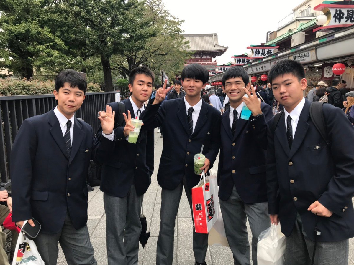 広島県立吉田高等学校 公式 修学旅行団は歴史と文化を感じられるスポット 浅草での研修を終え 羽田空港に向かっています 吉田高校 修学旅行 T Co Fg4p3hibkq Twitter