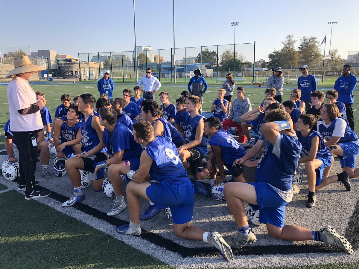 Coach Reaume, the longest tenured @TORREYFOOTBALL coach on the staff, gave a powerful #ThursdayCoachTalk today about how football has shaped him. #TorreyPride #TunnelVision #MTXE #TeamBeforeSelf  #LoveTheGame #FightForEachOther #CreateMemories #BOOYAH