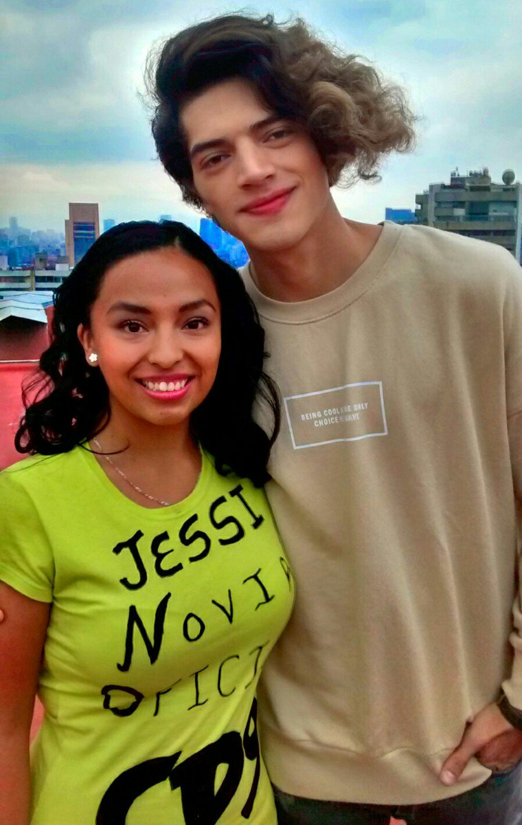 EstrelliJessica's tweet image. Esas acciones de parte de ellos, y la felicidad que me daban, junto con todas estas memorias te hacen darte cuenta que #CD9 valían y valen TODO ESOS ESFUERZOS y MUCHO MÁS!
#ThanksForAllCD9
@soyalannavarro @soyalonsovillal
@JosDice @bryanmouque
@freddyleyva
@CD9 
#CoderForever