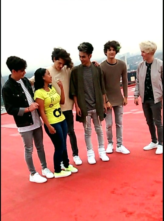 EstrelliJessica's tweet image. Esas acciones de parte de ellos, y la felicidad que me daban, junto con todas estas memorias te hacen darte cuenta que #CD9 valían y valen TODO ESOS ESFUERZOS y MUCHO MÁS!
#ThanksForAllCD9
@soyalannavarro @soyalonsovillal
@JosDice @bryanmouque
@freddyleyva
@CD9 
#CoderForever