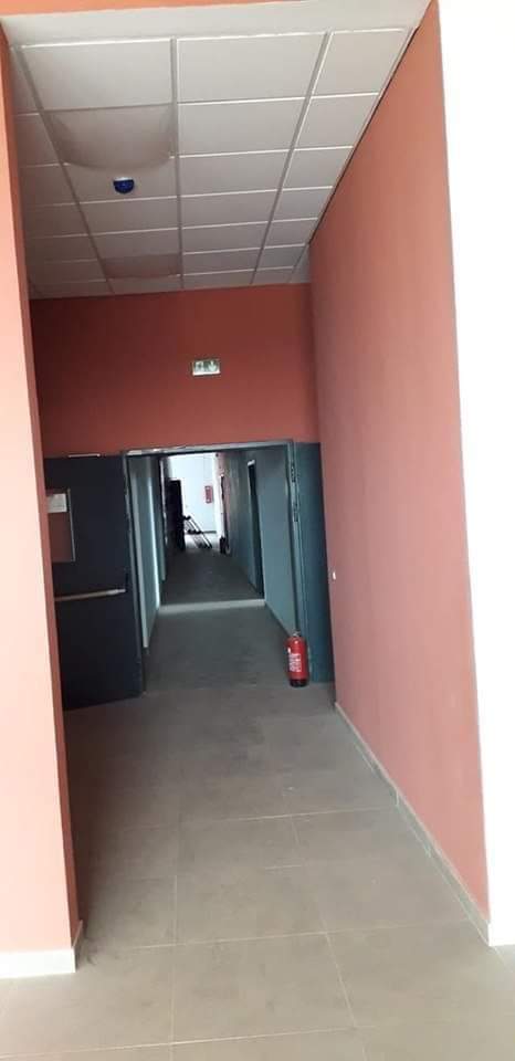 LissaNatacha's tweet photo. GARE DE COLOBANE : La finition des travaux du TER. https://t.co/q40PezOA1k