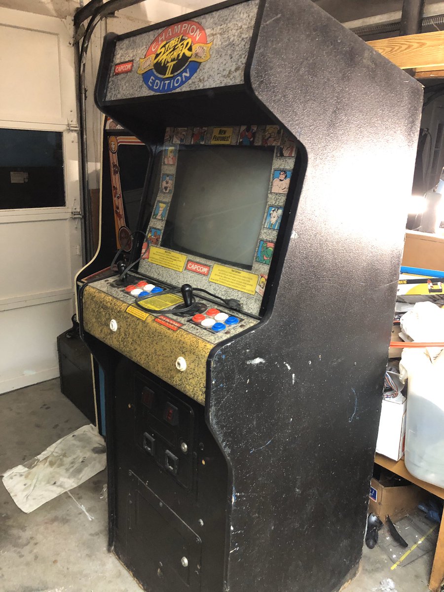 CaptNRetro's tweet photo. Pretty solid day...got all 4 of these for 280 dollars.. everything works except the BabyPac.. but please tell me more about your #arcade1up #GTFOH #kingofpickups https://t.co/6fpnNHheQE