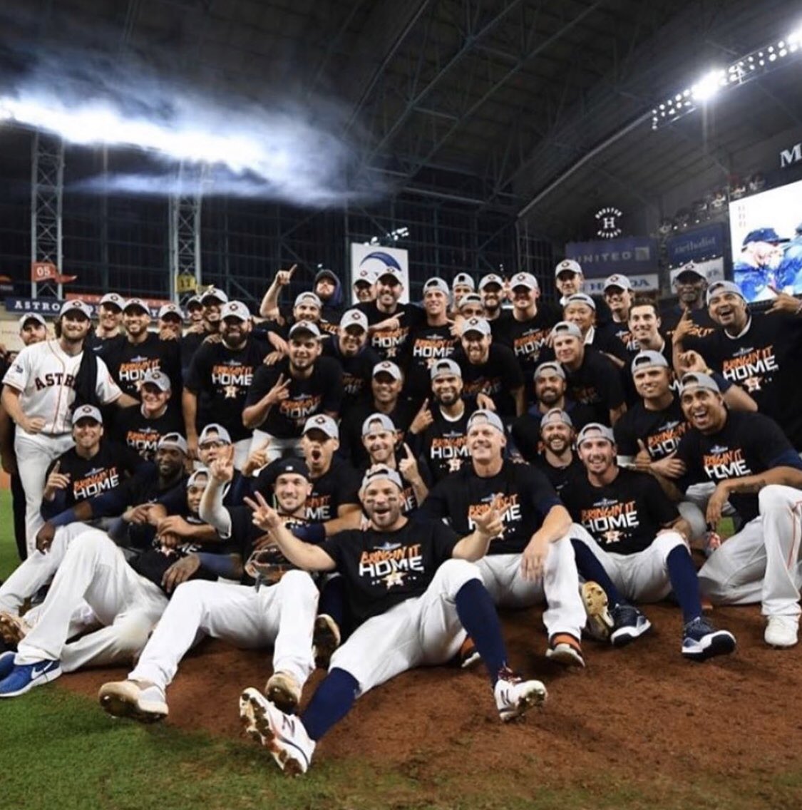 Colelander’d our way in. What a duo and what a team👊🏽🧡#ALCS #MyBros #TakeItBack