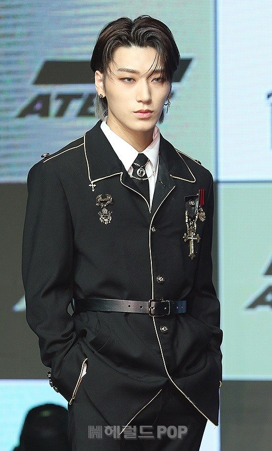 ateezparaguay's tweet photo. [019|08|10]
ATEEZ (에이티즈) - Treasure Ep. Fin: All to Action 
Come Back SHOWCASE
•San
____
#ATEEZ #ATINY #ShowCase #ComeBack #Wonderland #AllToAction #TreasureEpFin #San https://t.co/Xa69DPQuqF