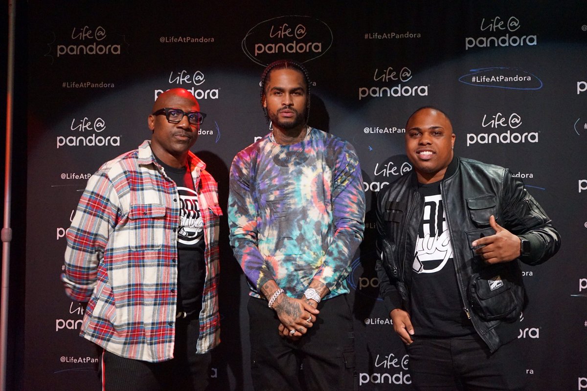 TheRealRapPlug's tweet photo. 🔌 @therealrapplug x @DaveEast at @pandoramusic’s #PandoraPlayback “Survival,” album OTW! Stream “Alone,” ft. @Jacquees NOW! #RapPlug #DaveEast #PandoraMusic https://t.co/aLjulJJVM9