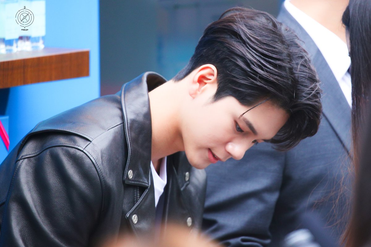 VientaRosa_OSW's tweet photo. 191010 아틀리에코롱

Captivated by you💖

#옹성우 #OngSeongWu
#邕圣祐 #オンソンウ #องซองอู https://t.co/8WLlT2VPP7