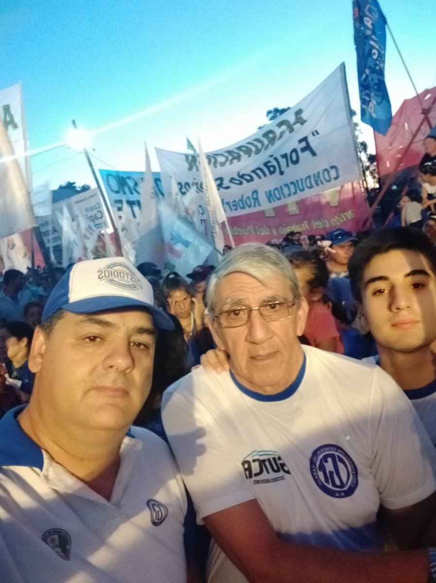 SutcaChaco's tweet image. 🗣️ HOY EN EL CIERRE DE CAMPAÑA DEL #FrenteChaqueño ✌️✌️✌️ en #Barranqueras 👉 #SUTCA CHACO DIJO PRESENTE... JUNTO AL FUTURO GOBERNADOR DE NUESTRA QUERIDA PCIA 👏👏 #JorgeMiltonCapitanich 
💪 Los #Custodios  Apoyando al Compañero #NicoSlimel, FUTURO DIPUTADO PROVINCIAL