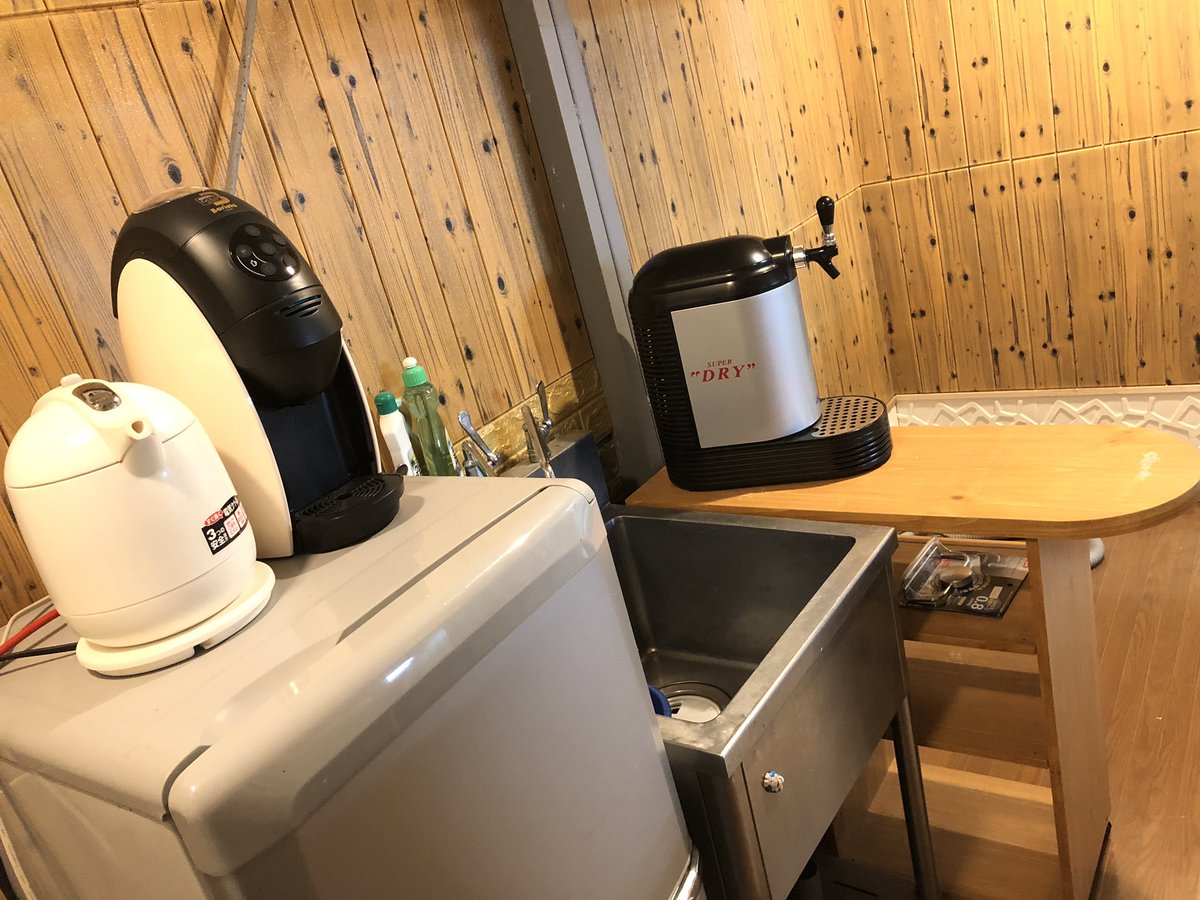 Ockiey ガレージ二階 後少し焼肉部屋になる ガレージ 秘密基地 Diy