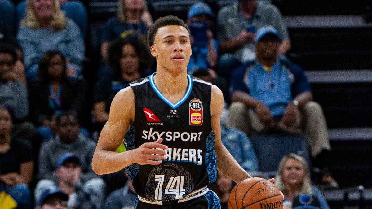 PickandRollAU's tweet photo. NBLxNBA | The @NZBreakers defeat hints at the rise of @RjHampton14 👀

@OliverKay20 reports: https://t.co/4TpZLKbpfv  #AussieHoops #NBL20 #NBLxNBA #UNBREAKABLE https://t.co/0ndSXkgL4d