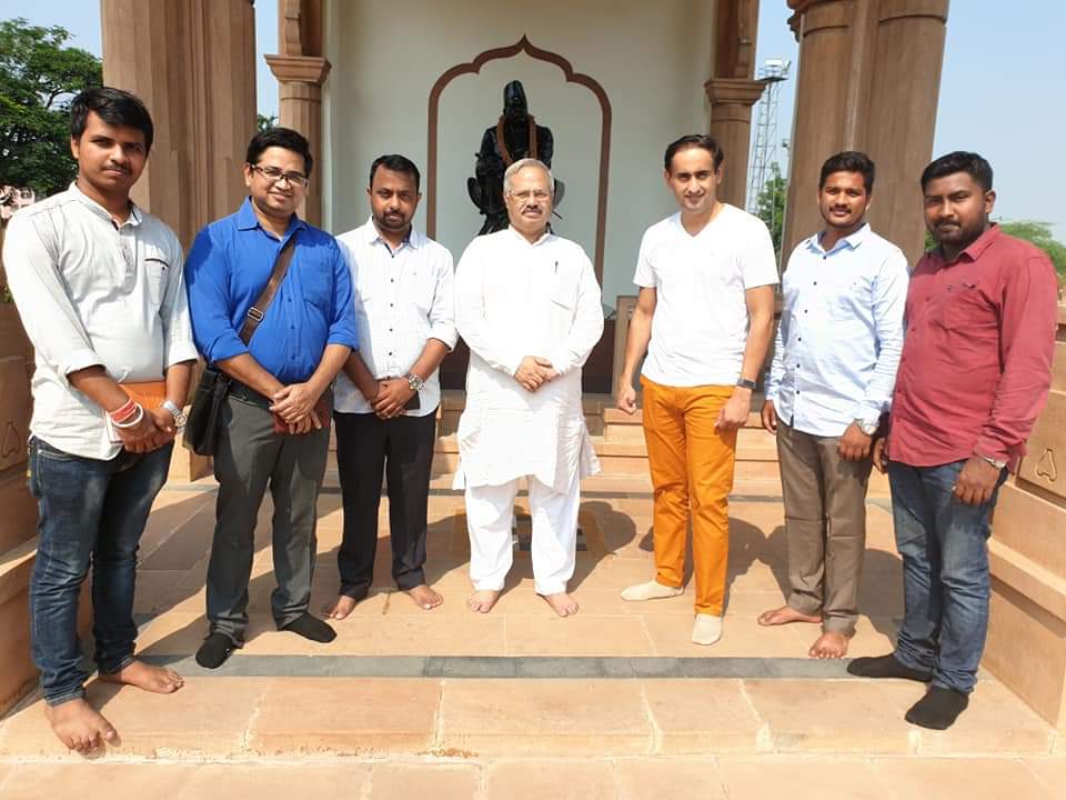 Vijay Dhawle tweet media