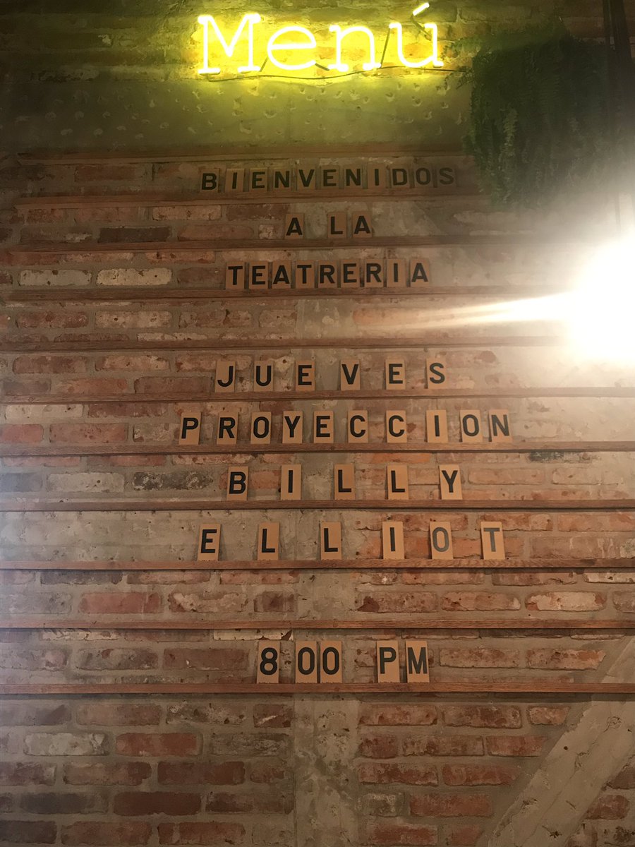 skyluch's tweet photo. Jue🎭📽: #BillyElliotLive
LA AMÉ 😍😍😍😍😍
Gracias @LaTeatreria
#amantedelteatro #YoVoyAlTeatro #theatrelover #theatreismysport https://t.co/zOQUQHjU8X