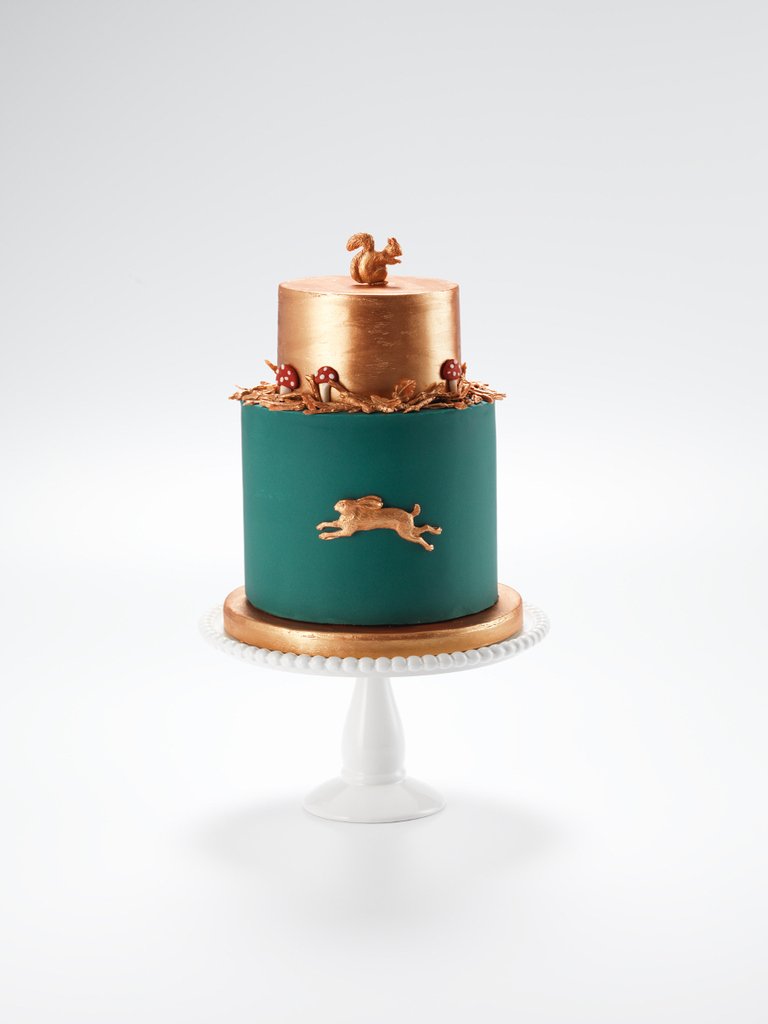 🌳

🍃

             🍃

Autumn is here!
Say hello to our 2 tier ode to the forest, The Hare from #ConfectionByRosalindMiller 
🍄 🐿️ 🍂
confectionbyrosalindmiller.com/collections/th…