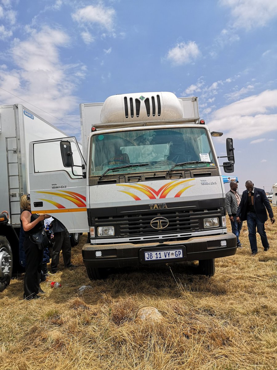 OfficialGDARD's tweet photo. In Closing the Farmer's have received their trucks #GDARDatwork #GrowingGautengTogether https://t.co/Jxqy83iJE7