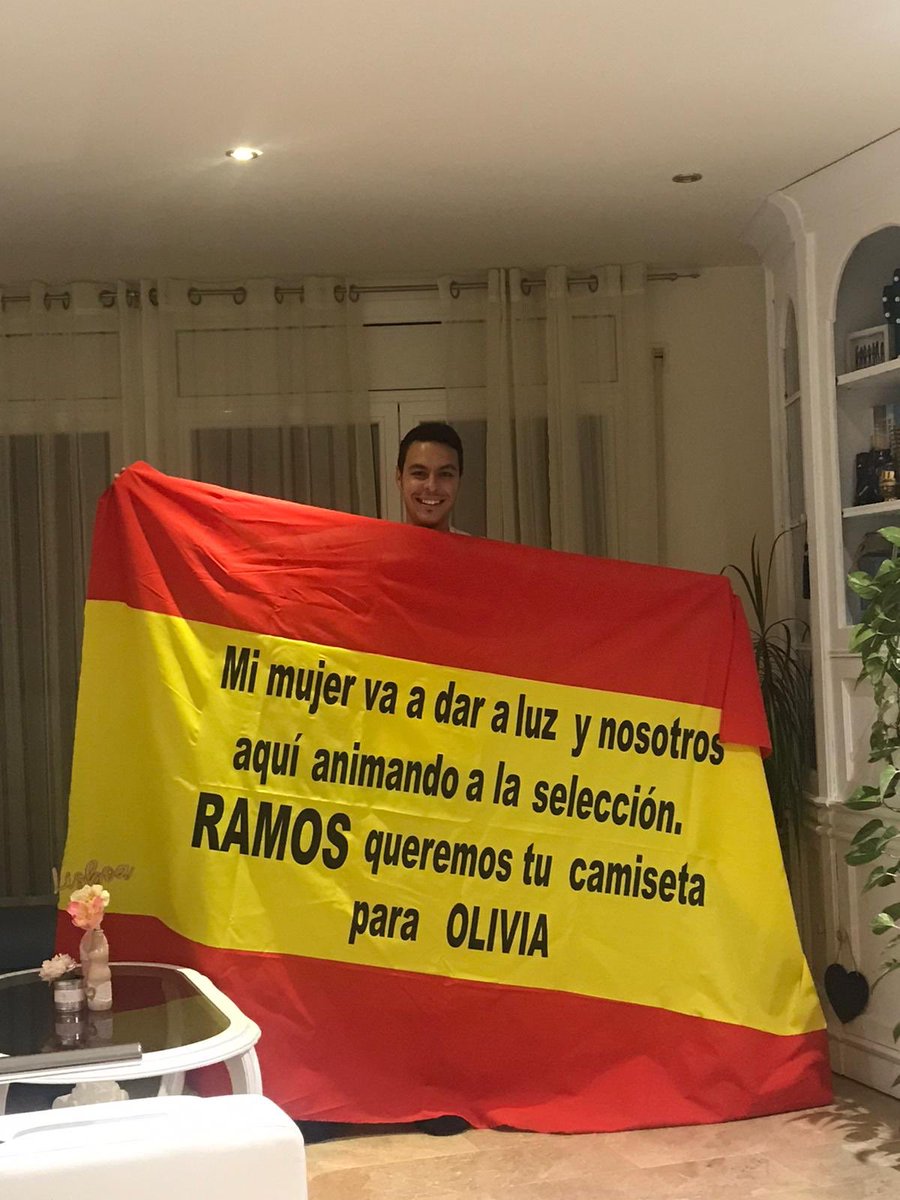 pepenaval's tweet photo. @SergioRamos @SeFutbol  #futbol #EURO2020 https://t.co/PsaDeLsvUR