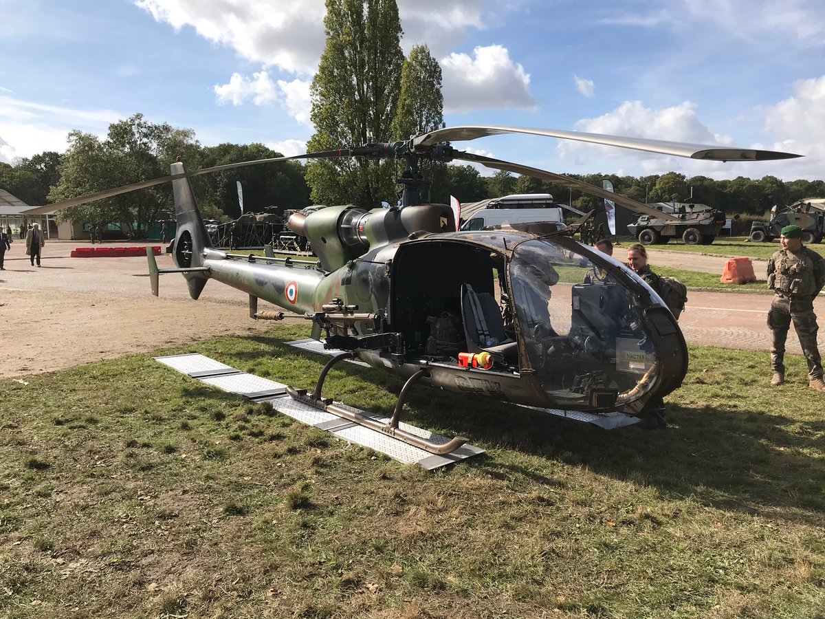 top_force's tweet image. Gazelle AFTE #4RHFS #COS #EOS2 + bras articulé baptisé Strike stabilisateur de tir de précision pour tireur d’élite embarqué sur hélicoptère by Cose avec Fusil Barrett