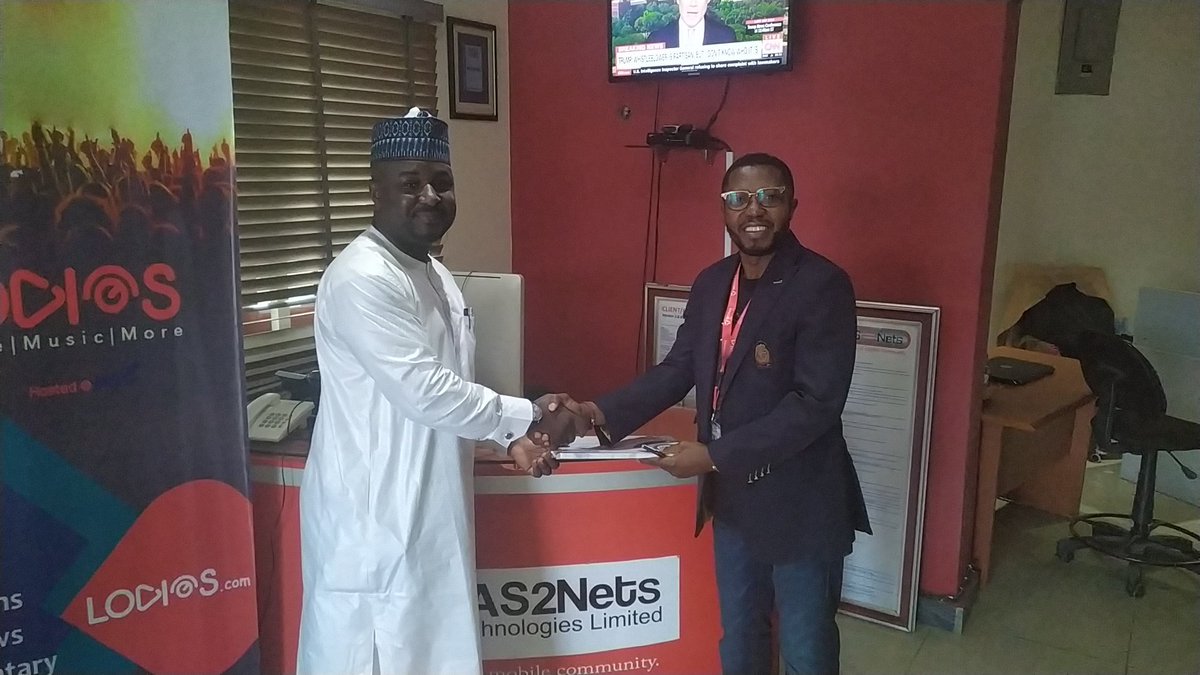 VAS2NetsTech's tweet photo. A ๐ค๐คformidable partnership that will reshape the #remittance space in Nigeria๐ค Aka the Titans of #paymenta...
The most convenient means of #diaspora remittance
#glocurrency #Paymenta #DSSC #Supersoniczmoneytransfer #VAS2Nets #vas2netstech #remittance #transfer #Diaspora https://t.co/dVXAFIx6OA