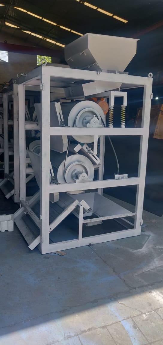 MagneticsLinux's tweet image. DOUBLE DRUM MAGNETIC SEPARATOR
MANUFACTURER OF MULTI STAGE MAGNETIC ..For more info visit...linuxmagnet.com/latest-update/…