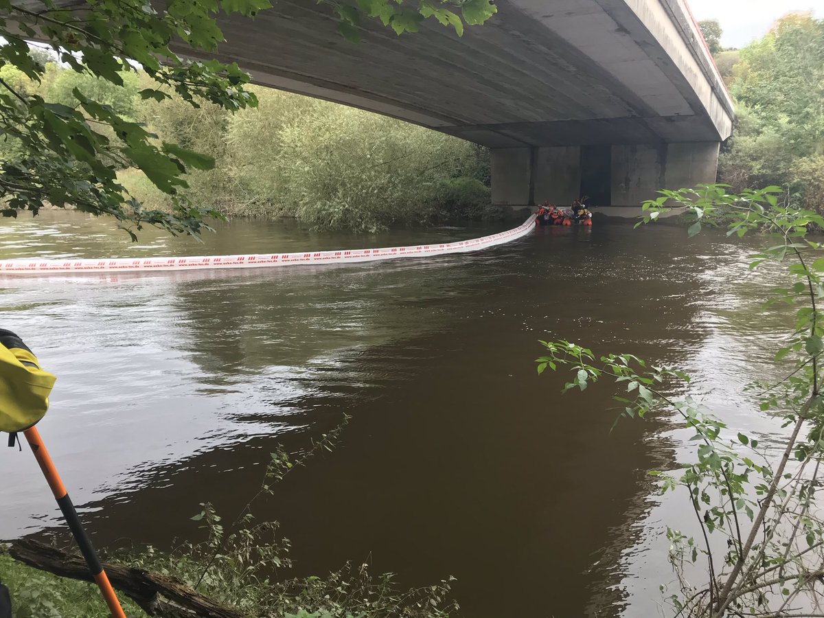 4/4 Thanks to @SFRS_AJohnson @SFRS_KFaulkner <a href="/HalesRuss/">Russ Hales</a> @SFRS_JimBarker <a href="/SFRS_cjackson/">Craig Jackson</a> <a href="/SFRS_JBainbr/">James Bainbridge</a> <a href="/SFRS_IanL/">Ian Leigh</a> <a href="/SFRS_CWhite/">Chris White</a> @SFRS_Mark_w <a href="/SFRS_PGray/">Paul Gray</a> <a href="/SFRS_dsalvoni/">Darren Salvoni</a> for your support 👍🏻🚗 Good display of #CommandDecisions #Jesip