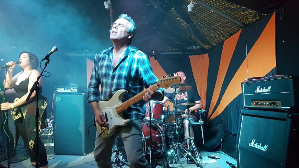 Saturday eve, Queens Head, Burnham, The River Rats are coming.....