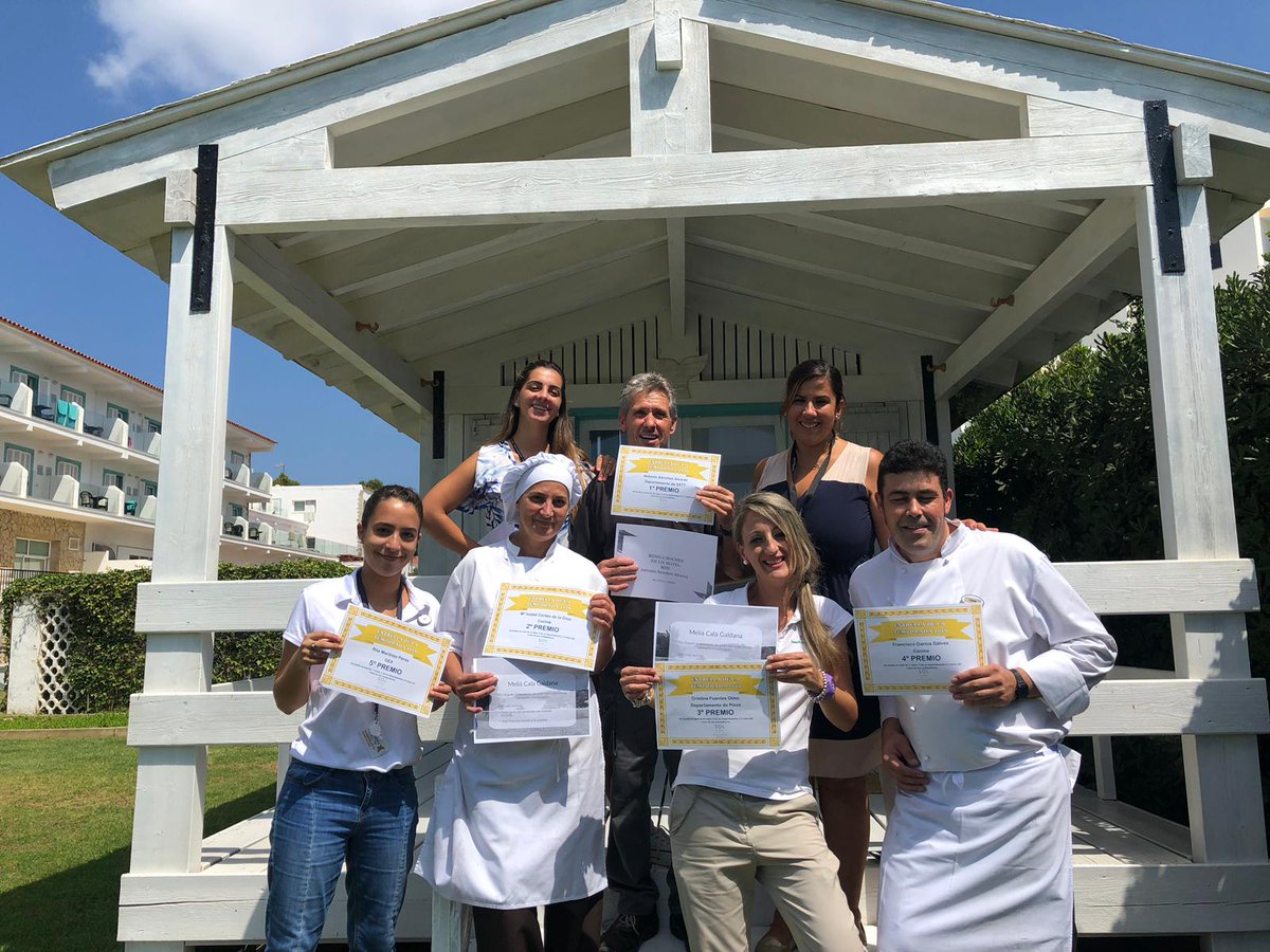 Ellos son los ganadores de la estrella de la temporada 😉 ¡Felicidades chicos y muchas gracias por el esfuerzo puesto cada día! 💪🏽 #SolBeachHouseMenorca #BeachHouseMyWay #Menorca #MeetMeliaTalent #TalentDevelopment