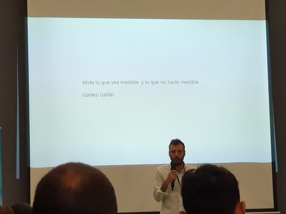 Electrocosto's tweet image. ¡Antes de que llegué el turno de nuestro SEO, aprendemos de los ponentes que están presentes en este #Datameetup! 👏

¡Turno para José de la Espada! 😉