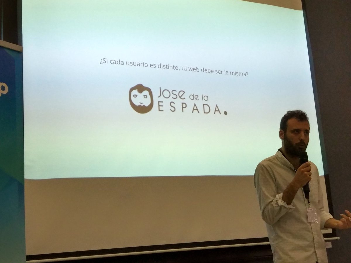 Fanego's tweet image. Tener un logo con tu cara es MUY TOP #Datameetup #Respect