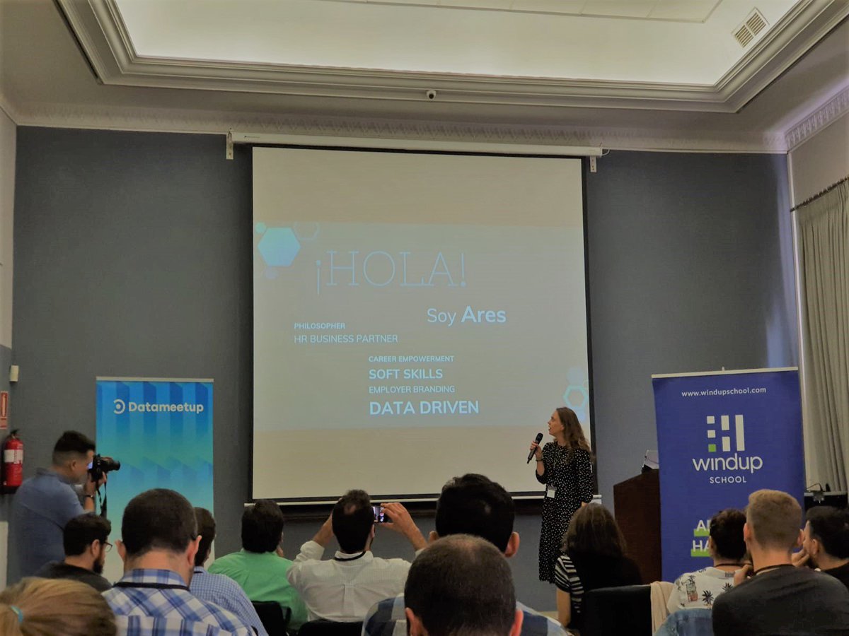 Electrocosto's tweet image. ¡Seguimos aprendiendo en este congreso #Datameetup! 😬

¡Turno para Ares García! 😉