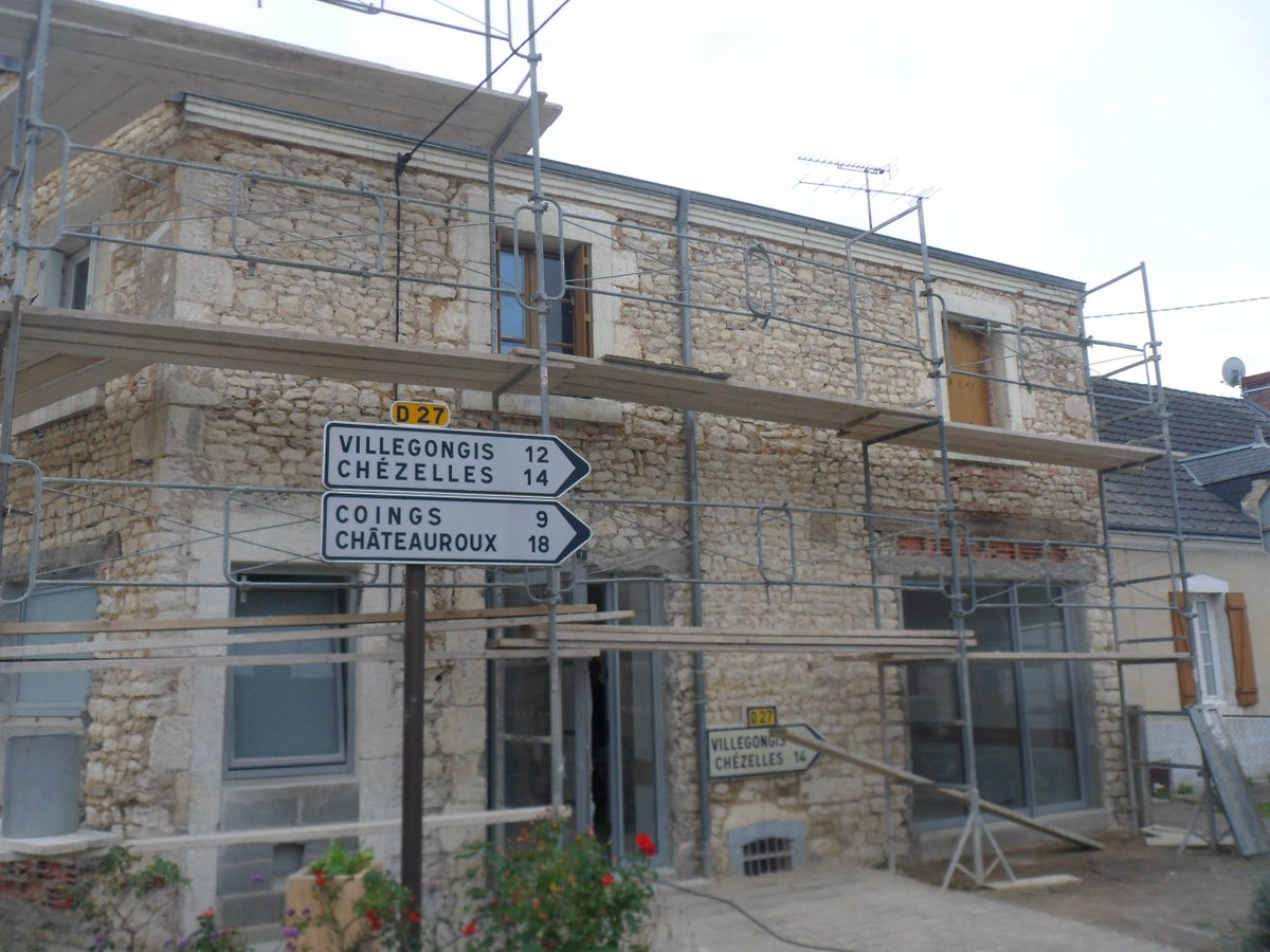 cocorel36's tweet photo. Les travaux du #multicommerces de #BRION sur le territoire de la #COCOREL avancent bien. Fin des travaux prévue à la fin du mois. https://t.co/lCMZQMiHfI