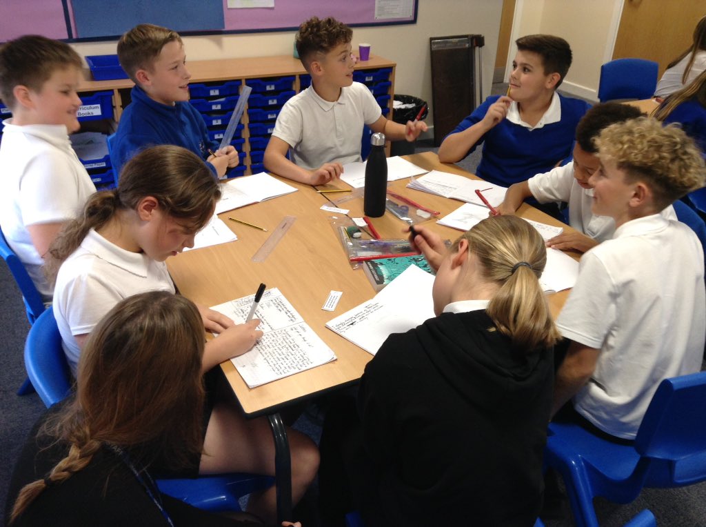 latimerprimary's tweet image. Great discussion from #ClassBL and #ClassAM yesterday afternoon challenging gender stereotypes for #expectrespectweek #LatimerPSHE