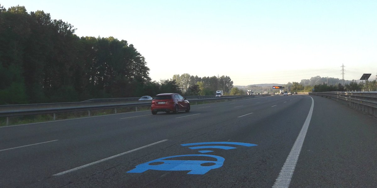 transit's tweet photo. 🛣Avui #DiaMundialdelaCarretera volem fer una reflexió sobre el seu futur. Serà connectada o no serà. Coneixes el programa europeu #Inframix? 
📑Te’n parlem en aquest apunt de l’InfoTrànsit: https://t.co/OLNMAPjGax

#WorldRoadDay https://t.co/31SaYsYSUK