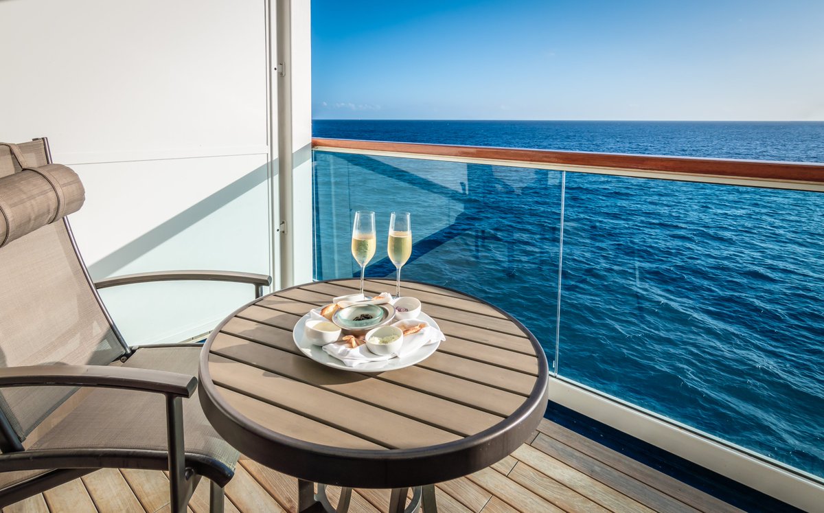 CruiseDirectUK's tweet photo. It would be hard not to have the #FridayFeeling every day with views like these🚢! https://t.co/46qbDGbjap https://t.co/PGqcX0j7sS