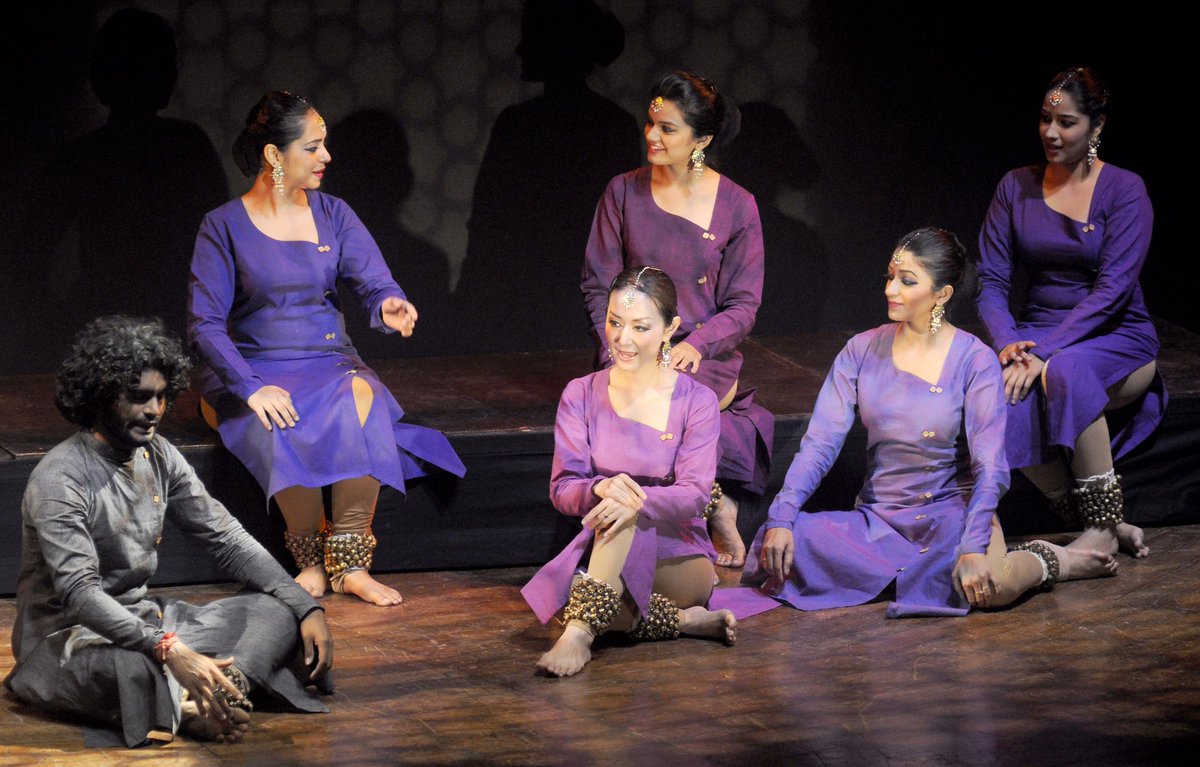 NCPAMumbai's tweet image. Don’t miss Designs of Space and Time By #Kadamb, followed by Footprints On Water ( Extracts) By #AditiMangaldas
Tata Theatre at the NCPA
Sunday, 20th October – 6.00 pm 
Tix@ bit.ly/KumidiniLakhia…