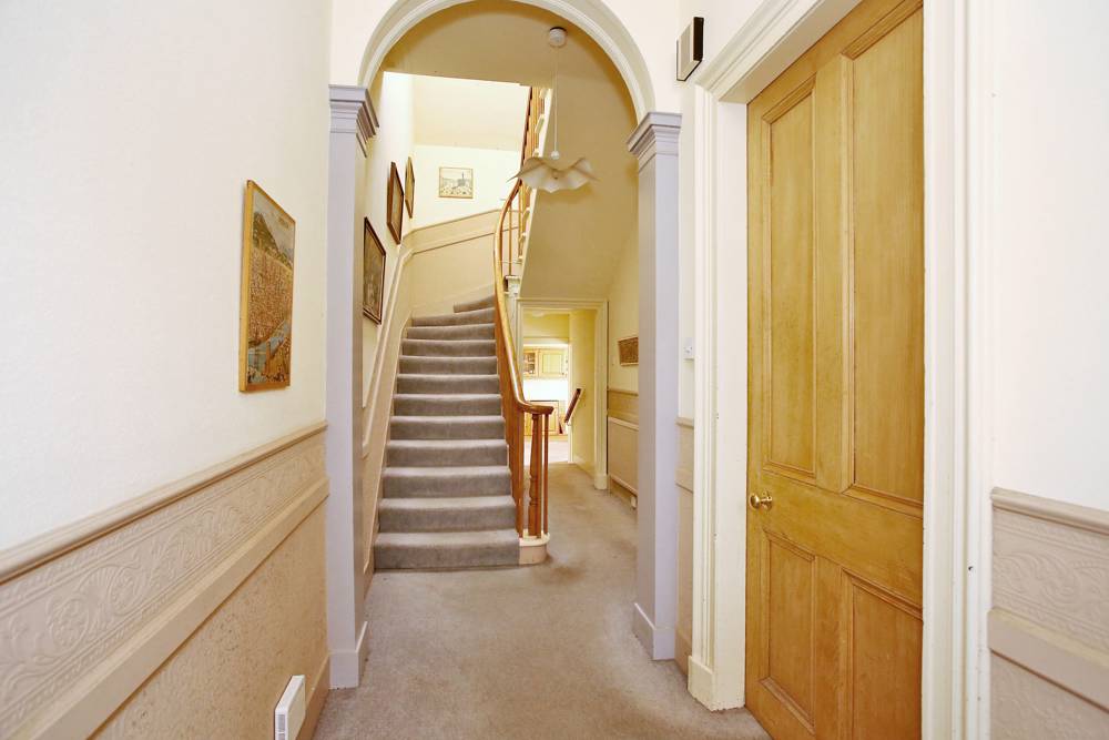 ASPC_UK's tweet photo. If you are in search of a period property to call your own, then check out this week’s #MostViewedProperty: https://t.co/bUEiw6fkYi https://t.co/lWmEqxI2YR