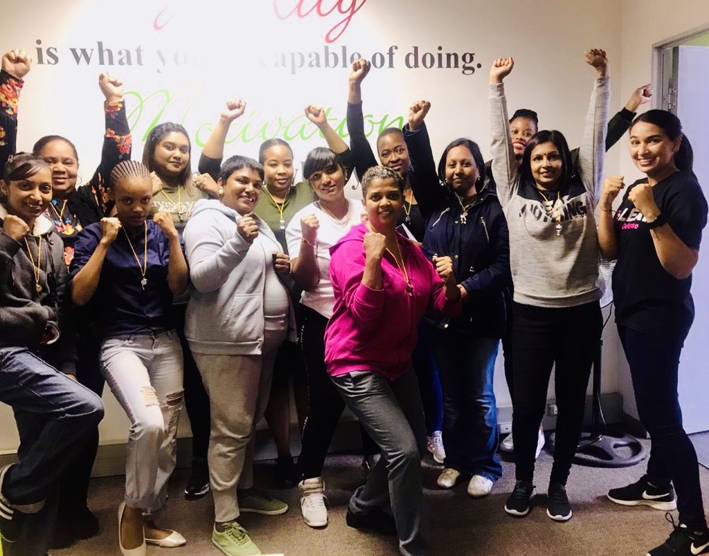 ILeadSelfDefens's tweet photo. Power packed session with the women of On the Dot! Not only are these ladies empowering themselves, they have pledged to each teach their lessons learned to 10 other women in their communities!🔥 If you feel inspired to do the same Call 011 021 2031 or Email info@i-lead.org.za. https://t.co/tdxtijPrBS