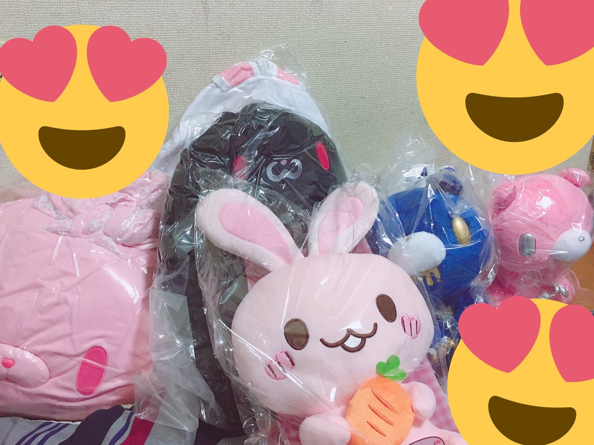 anime0423's tweet photo. プレゼント企画🎁で当選したものです！！！！
豪華すぎる！！！
ありがとうございます😊😊😊 https://t.co/fWABGKgqaB