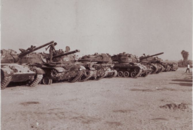 9 #RunawayPakArmyCaptured Pakistani Army Patton tanks after the 1965 war - many of them in perfect working condition.Heck, in their haste to run away, the Pakis didn't even think of riding them back to where they had come from!