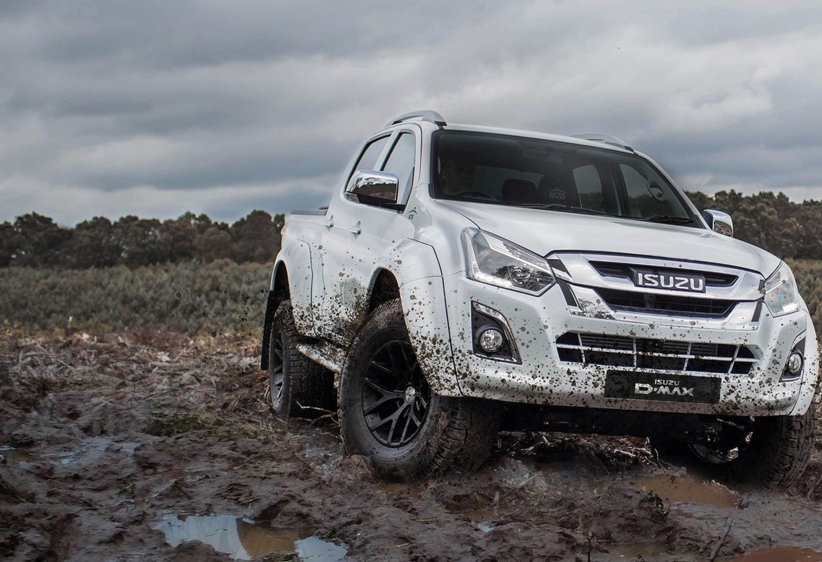 AutoworldZ's tweet photo. Youβve grafted all week. Now itβs time to have some fun.
Introducing the all new ISUZU D-MAX ARCTIC TRUCK landing in Zimbabwe this month!
#adventure #dmax #isuzu #4x4 #4x2 #bakkie #withyouforthelongrun #automotive #auto #thereisworktodo https://t.co/HuuTaA8rcd