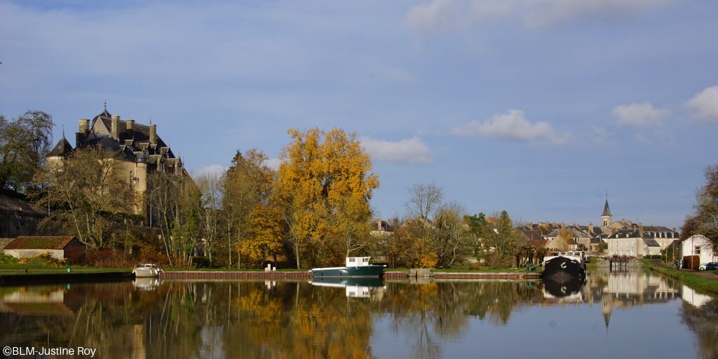 nievre_tourisme's tweet photo. Pour tous ceux qui aiment l’Automne, pour tous ceux qui aiment la Bourgogne, partagez vos plus belles 📸 de L’Automne c’est en Bourgogne 🍁🍂 ! Ça nous ferait super plaisir !
#Nievretourisme #photography #partage 

Toutes nos offres #automne ici : https://t.co/bDu7qHoQjY https://t.co/o64NDRJXss