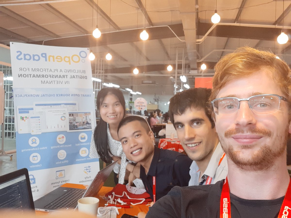 What a small world!

Adrien Maret from <a href="/kuzzleio/">Kuzzleio</a> remembered <a href="/AwesomePaaS/">OpenPaaS</a>  from <a href="/OSS_Paris/">Open Source Summit</a> ;-)