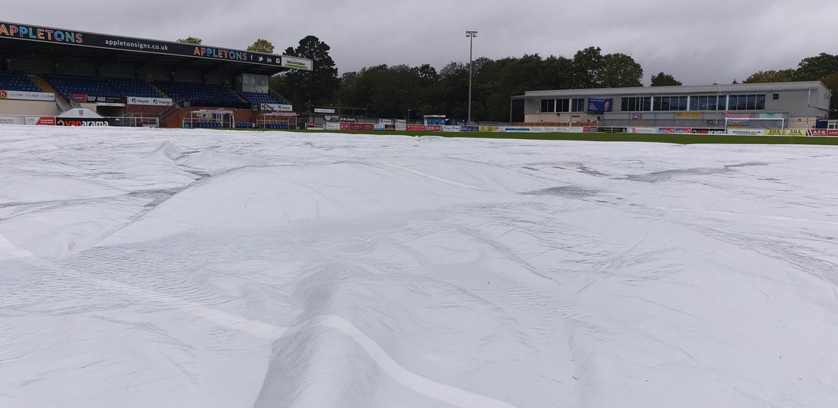 130mm of rain in 19 days...yuck!

No sign of ducks yet, so all is well.